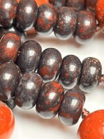 collana-con-pietre-dure-di-diaspro-rosso-e-diaspro-brecciato