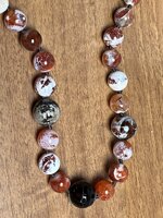 collana-con-pietre-dure-di-agata