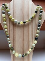 collana-con-pietre-dure-di-giada