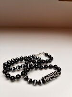 collana-con-pietre-dure-di-tormalina-nera-e-pietra-tibetana