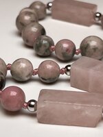 collana-con-pietre-dure-di-quarzite-lunga-68-cm