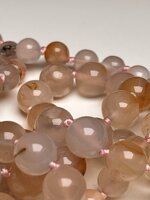 collana-con-pietre-dure-di-agata-cherry-e-pendente