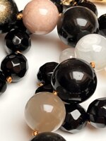 collana-con-pietre-dure-di-onice-pietra-di-luna-e-ossidiana-gold