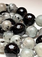 collana-con-pietre-dure-di-diaspro-kiwi-e-onice