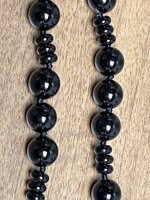 collana-con-pietre-dure-di-agata-nera