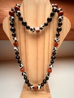 collana-con-pietre-dure-tibetane-onice-e-diaspro