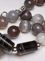 collana-con-pietre-dure-di-agata-botswana-e-agata