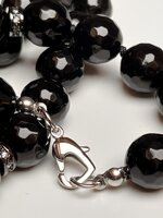 collana-con-pietre-dure-di-onice-di-qualita