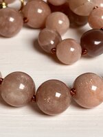 collana-con-pietre-dure-di-pietra-di-luna