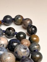 collana-con-pietre-naturali-sunset-stone