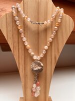 collana-con-pietre-dure-di-agata-cherry-e-pendente