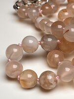 collana-con-pietre-dure-di-agata-cherry-e-pendente