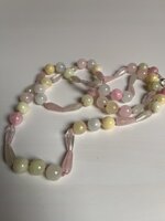 collana-con-pietre-dure-di-calcedonio-quarzo-rosa-quarzo-ialino-e-serpentino