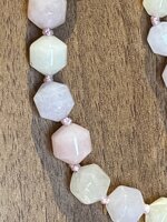 collana-con-pietre-dure-di-morganite