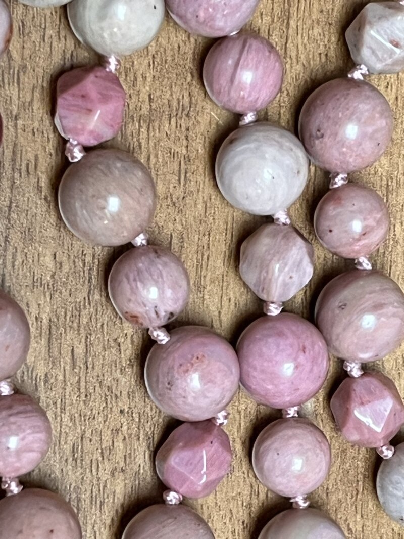 collana-con-pietre-dure-di-rodonite