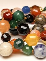 collana-con-pietre-dure-di-agata-82cm