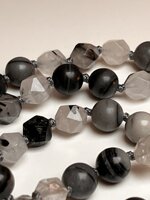 collana-con-pietre-dure-di-taiji-e-quarzo-rutilato