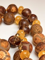 collana-con-pietre-dure-di-agata-tibetana-e-calcedonio-a-rondelle