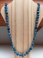 collana-con-pietre-dure-di-apatite