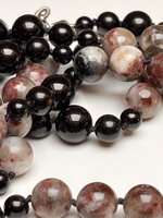 collana-con-pietre-dure-di-tormalina-fiore-di-prugna-e-nera