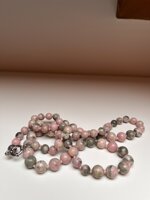 collana-con-pietre-dure-di-quarzite-lunga-80-cm