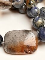 collana-con-pietre-dure-sunset-stone-e-quarzo