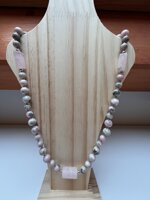 collana-con-pietre-dure-di-quarzite-lunga-68-cm