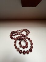 collana-con-pietre-dure-di-eudialyte