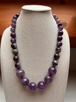 collana-con-pietre-dure-di-ametista-di-qualita