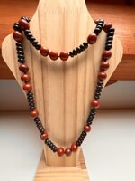collana-con-pietre-dure-di-diaspro-rosso-e-diaspro-brecciato
