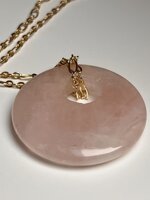 catenella-in-acciaio-placcato-oro-con-pendente