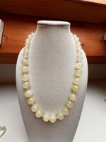 collana-con-pietre-dure-di-new-jade