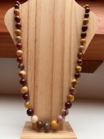 collana-con-pietre-dure-di-mokaite