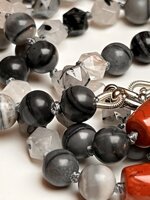 collana-con-pietre-dure-di-taiji-e-quarzo-rutilato