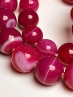 collana-con-pietre-dure-di-agata-fucsia