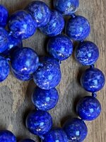 collana-con-pietre-dure-di-lapislazzuli