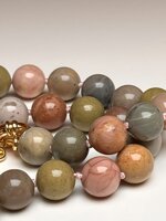 collana-con-pietre-dure-naturali-alxa-rara