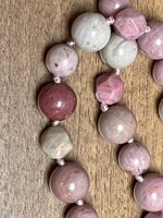 collana-con-pietre-dure-di-rodonite