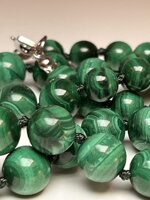 collana-con-pietre-dure-di-malachite