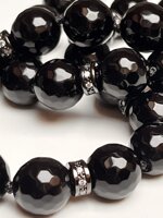 collana-con-pietre-dure-di-onice-di-qualita