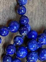 collana-con-pietre-dure-di-lapislazzuli