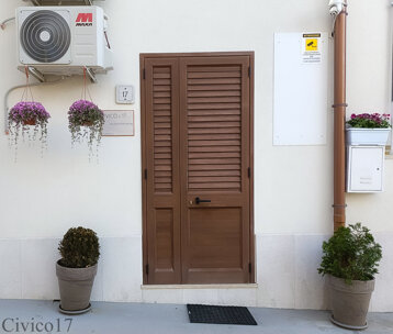 67512374-e803-4e35-968d-84b28cc1a56e