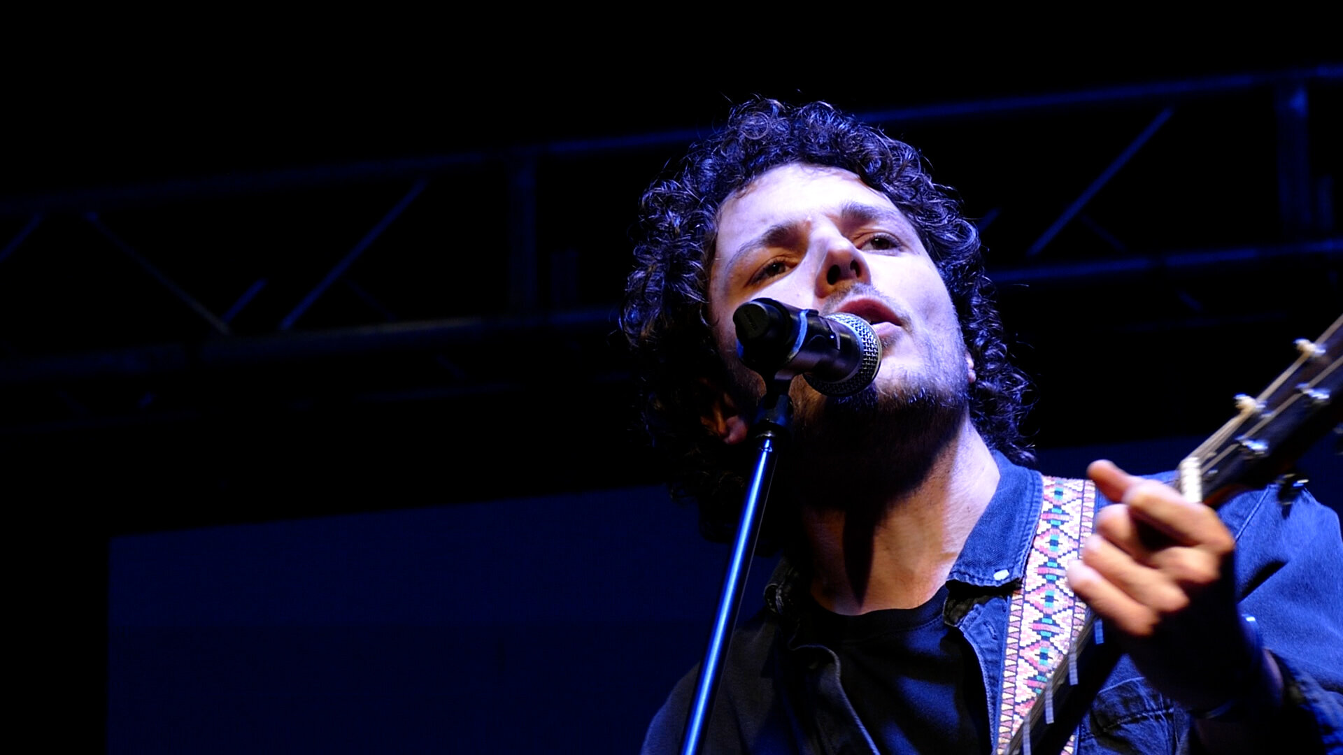 andrea-santelli-2-golden-voice-league-concorso-di-canto-a-roma.jpeg andrea-santelli-2-golden-voice-league-concorso-di-canto-a-roma.jpeg