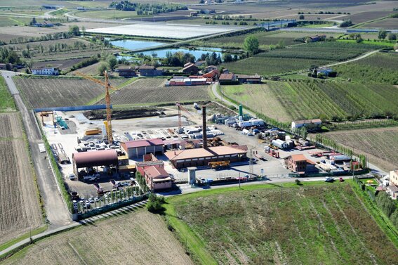 daef376d-2c3d-45b8-babc-5b1e367bb1a8 daef376d-2c3d-45b8-babc-5b1e367bb1a8