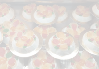 JTdCJTIyaXQlMjIlM0ElMjJEb2xjaSUyMHJhZmZpbmF0aSUyMGUlMjB0b3J0ZSUyMGFydGlnaWFuYWxpJTIwZGVsbGElMjB0cmFkaXppb25lJTIwc2ljaWxpYW5hJTIwJUUyJTgwJTkzJTIwRGklMjBHaW9yZ2klMjIlN0Q=