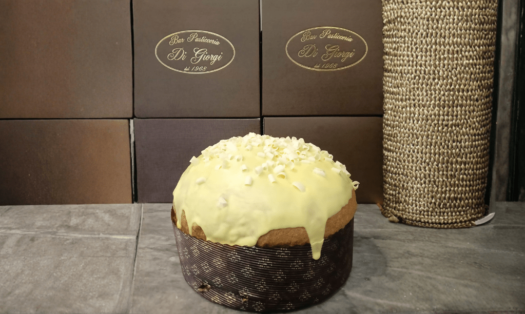 Panettone artigianale al limoncello della Pasticceria Di Giorgi a Pioppo
