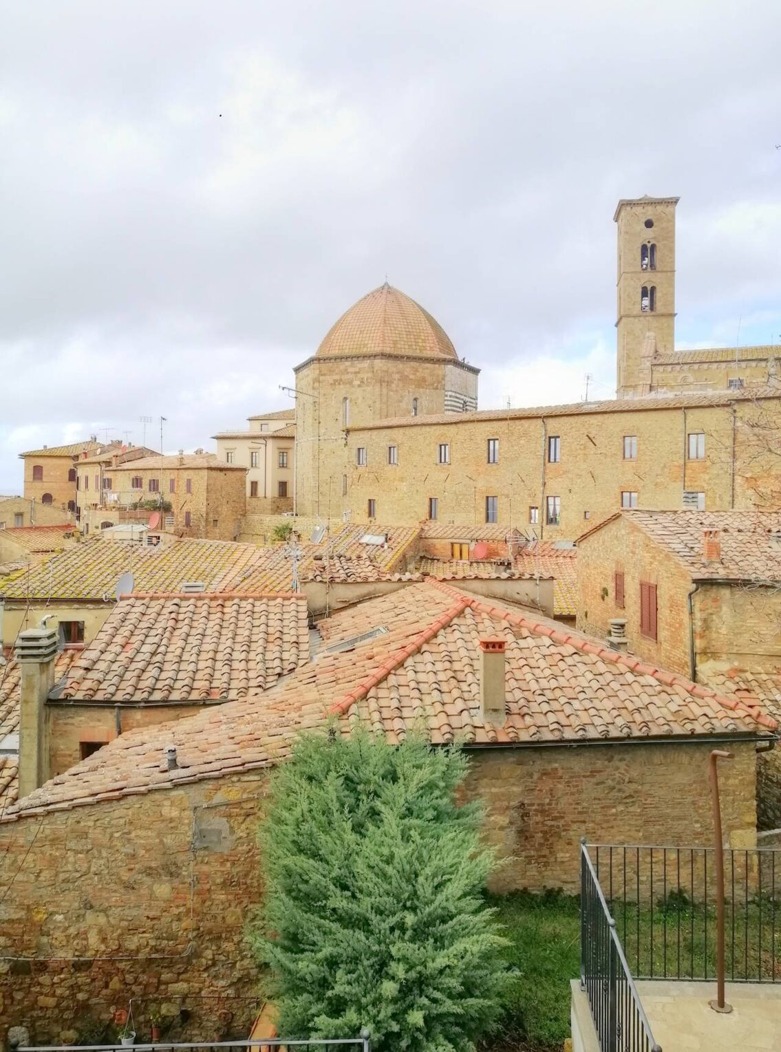 e2f4d352-5ad3-4d62-8216-e94597e714f1 e2f4d352-5ad3-4d62-8216-e94597e714f1