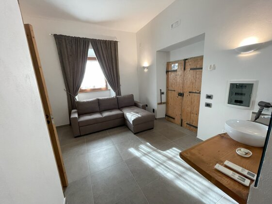 482130c8-064a-40de-a35f-34e376940e98 482130c8-064a-40de-a35f-34e376940e98