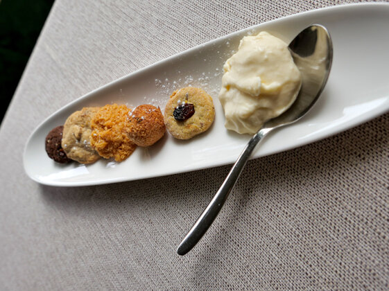 33ccddf3-b834-43e3-a58d-429502a855fb