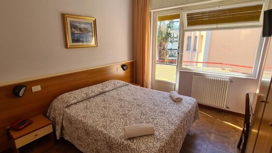 f0ea5007-eb57-484c-9594-f9d071cb6484 f0ea5007-eb57-484c-9594-f9d071cb6484